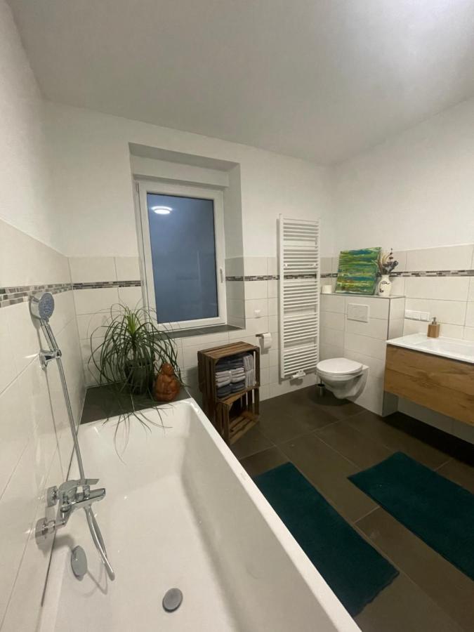 Mayen, Baeckerstr, Privatzimmer Nr1, Innenstadt, Naehe Nuerburgring & Burg Eltz, Gemeinschaftsbad Экстерьер фото