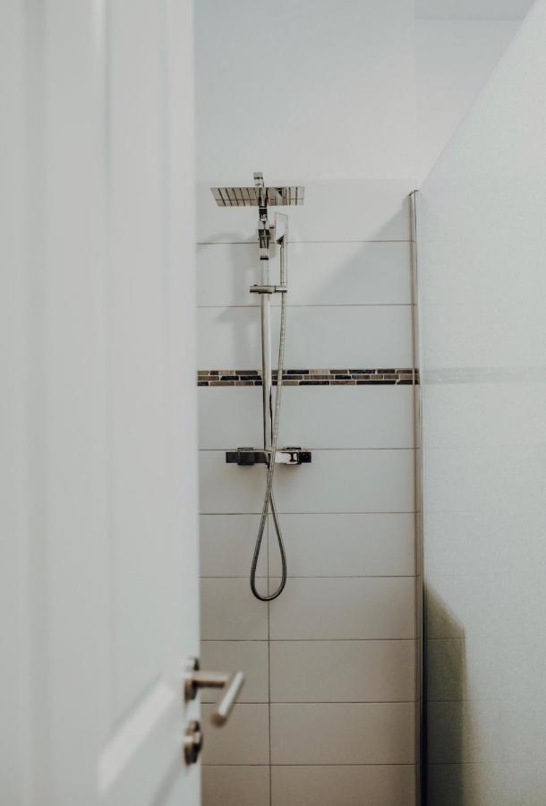 Mayen, Baeckerstr, Privatzimmer Nr1, Innenstadt, Naehe Nuerburgring & Burg Eltz, Gemeinschaftsbad Экстерьер фото